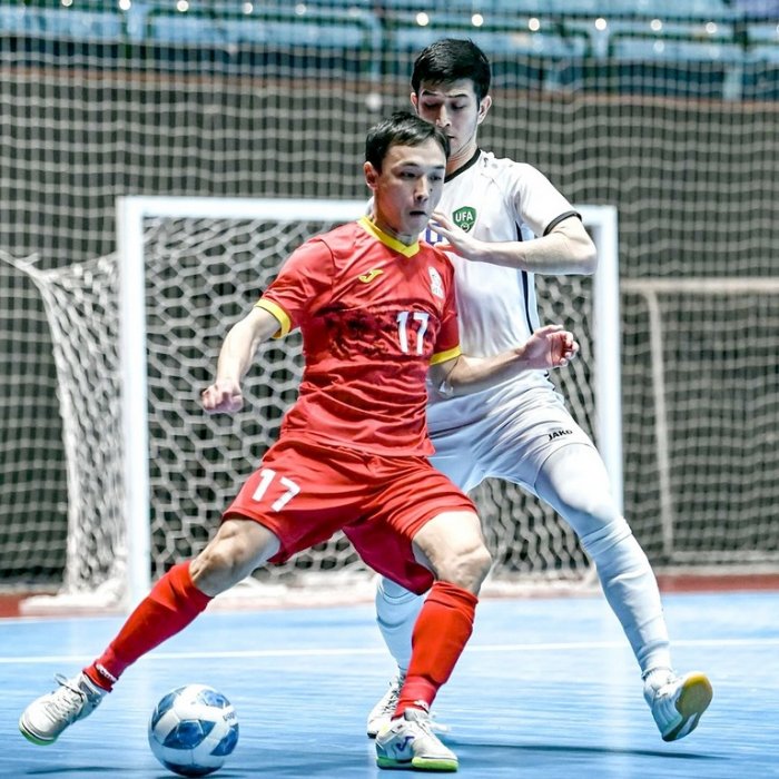 Сборная Кыргызстана по футзалу сыграла два матча с Узбекистаном