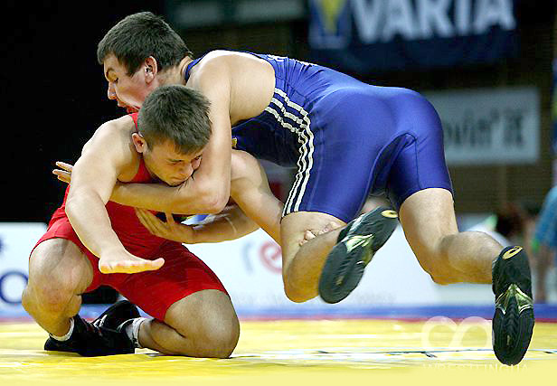 est-pervye-medali-chempionata-mira