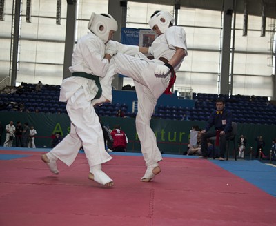 sportsmen-iz-kyrgyzstana-3j-na-mezhdunarodnom-turnire-po-karate-kekushinkaj