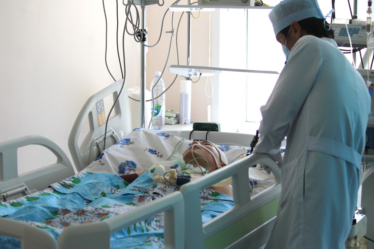 vernetsja-li-kenzhisariev-na-pole-pokazhet-vremja