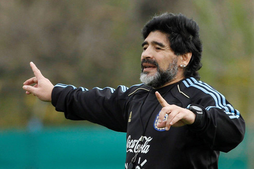 maradona-priznal-sebja-luchshim