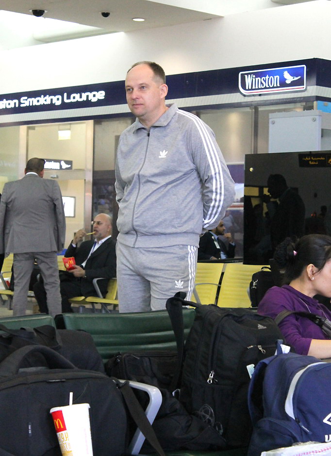 sbornaja-kyrgyzstana-pribyla-v-bahrejn_1