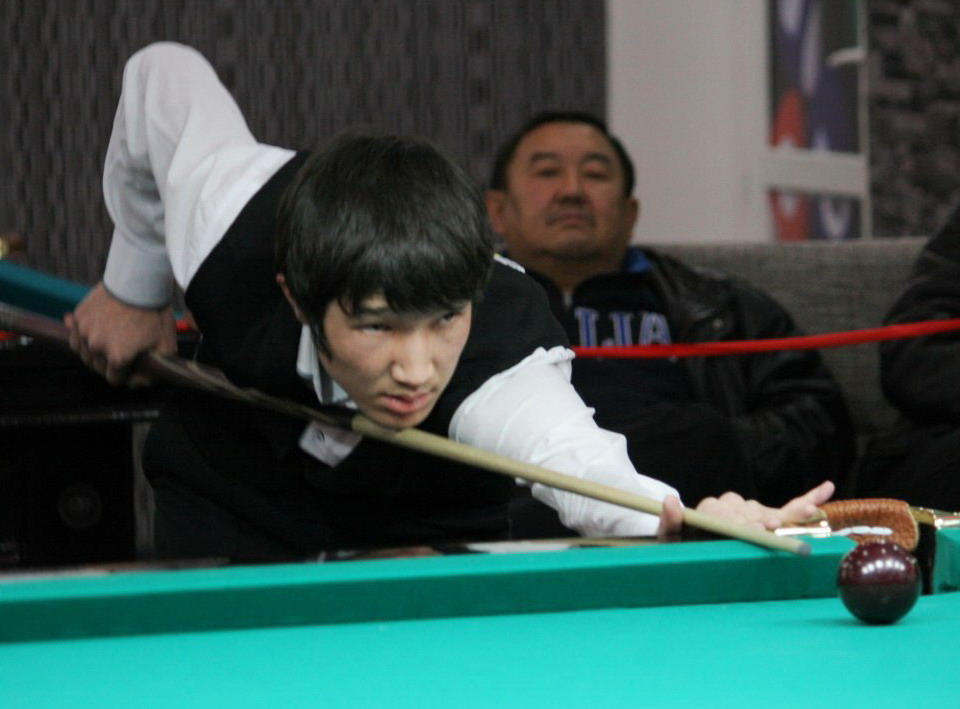 na-biljarde-pobezhdaet-molodezh_icon