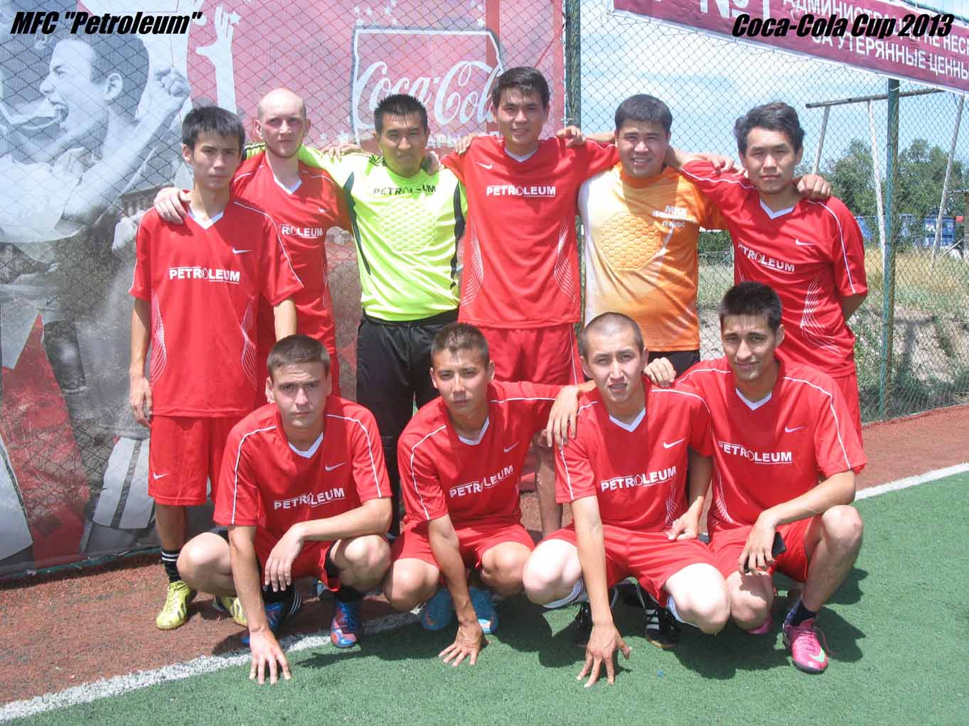 cocacola-cup2013-oni-vyshli-na-pole_1