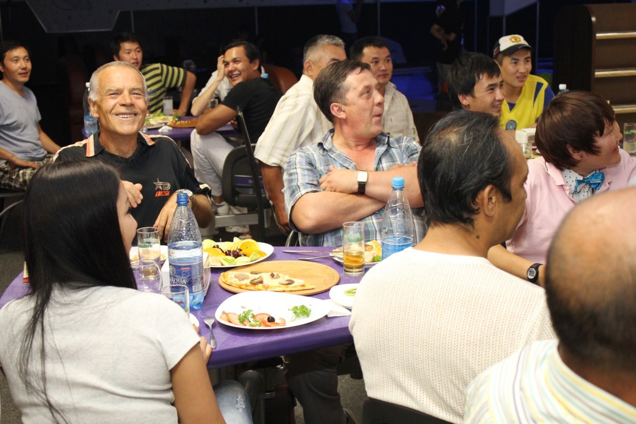 s-prazdnikom-sportivnyj-zhurnalist_2