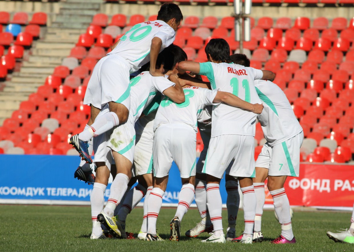 abdyshata-gromit-manas-i-vyhodit-na-pervoe-mesto