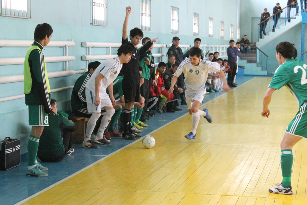 dve-igry-i-dve-minuty_1