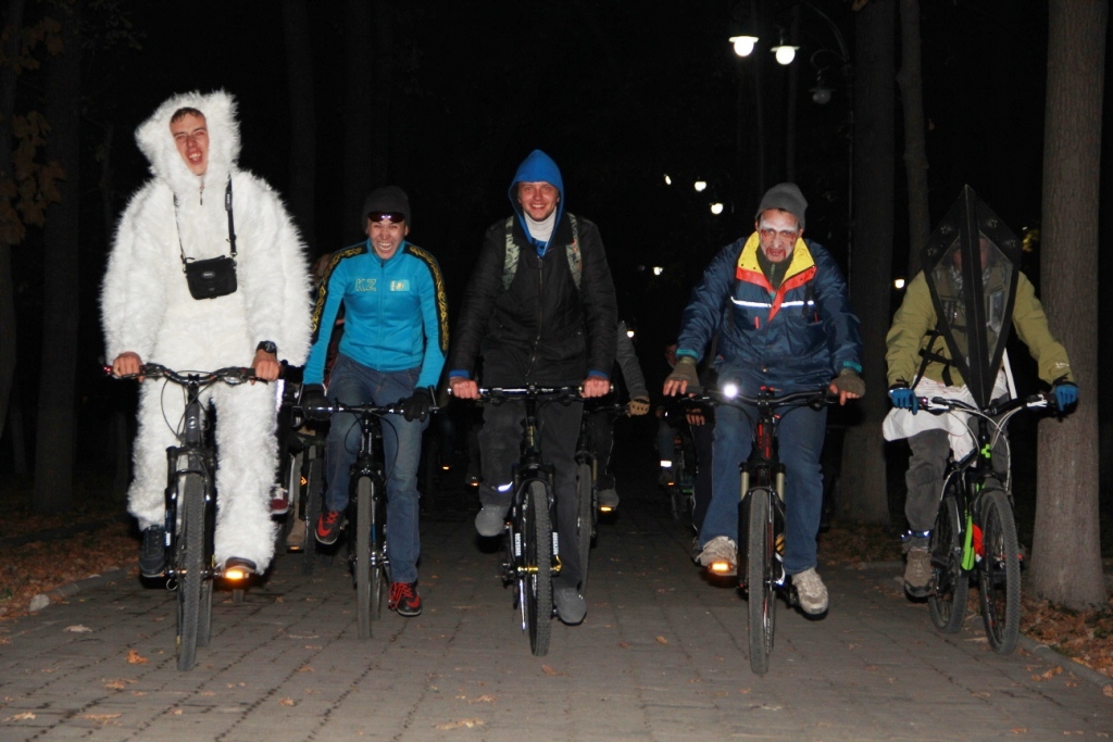 pokatalis-i-popugali_4