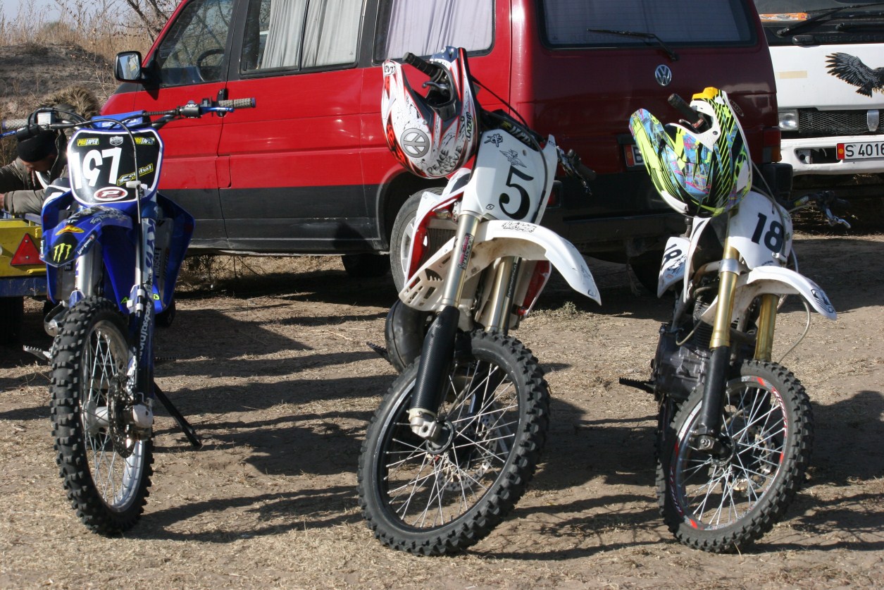 v-den-molodezhi-na-motocikle_1