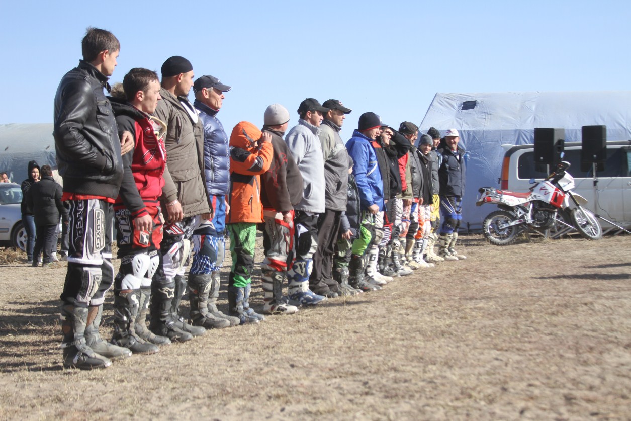 v-den-molodezhi-na-motocikle_10