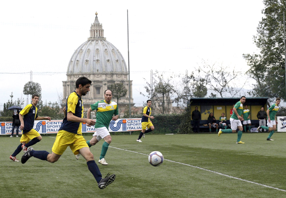 10-samyh-neobychnyh-sbornyh-po-futbolu-v-mire