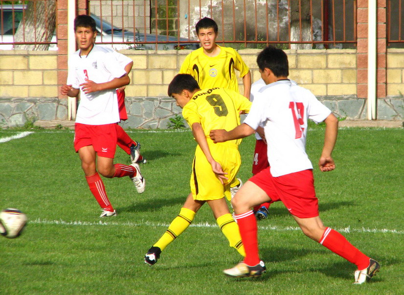 dordoj2-pretenduet-na-bronzu