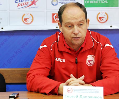 dvorjankov-idet-na-jeksperimenty