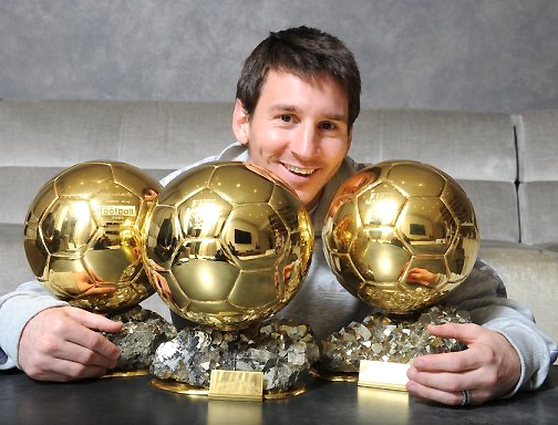 komu-dostanetsja-zolotoj-mjach