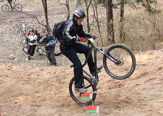 na-gorku--na-velosipede