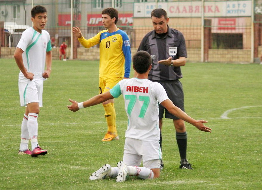 sudba-igraet-chelovekom-a-chelovek-igraet-v-futbol