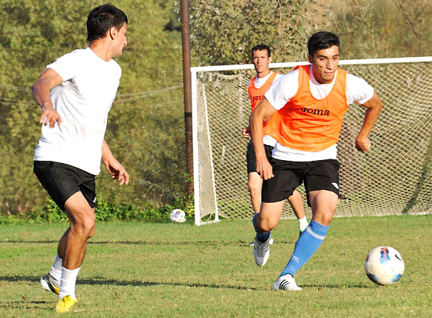 tadzhikistan-nachal-gotovitsja-k-matchu-s-kyrgyzstanom