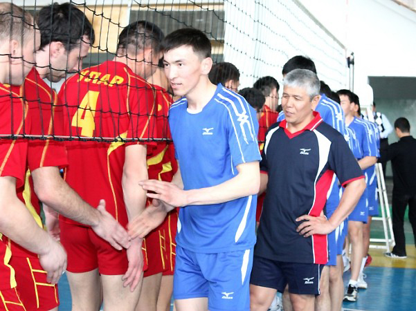issykkulskie-igry2013-kto-sygraet-v-volejbol-i-basketbol