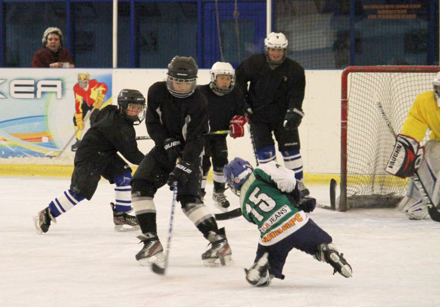 junye-hokkeisty-otkryli-sezon_1