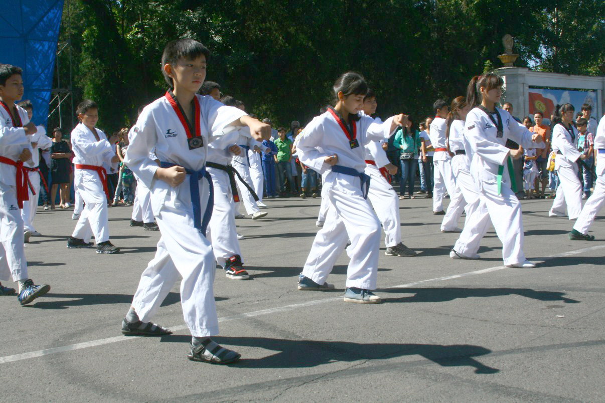 sportivnyj-prazdnik-v-den-nezavisimosti_3