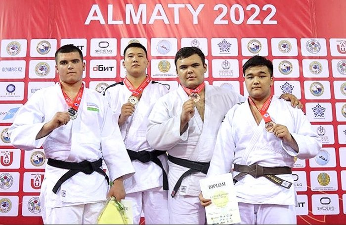 Молодые дзюдоисты из Кыргызстана успешно выступили на Кубке Азии-2022