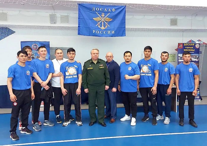 Кыргызстанские армрестлеры отличились на турнире «Московские Львы»