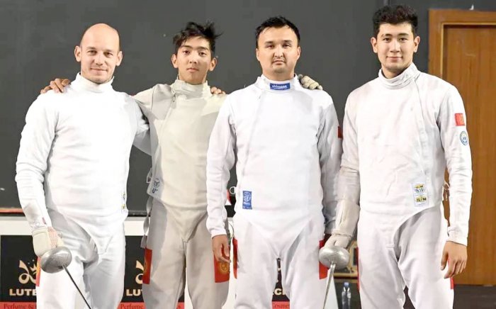 Кыргызстанцы приняли участие в чемпионате Азии по фехтованию