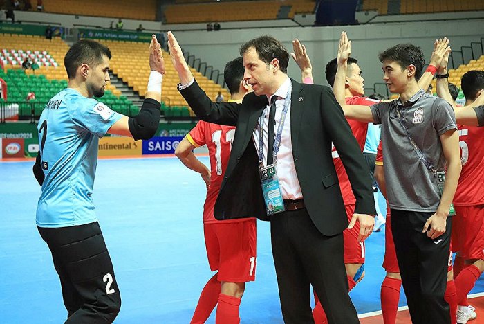 На Кубке Азии по футзалу определились все полуфиналисты, а Кыргызстан получил шанс на чемпионат мира!