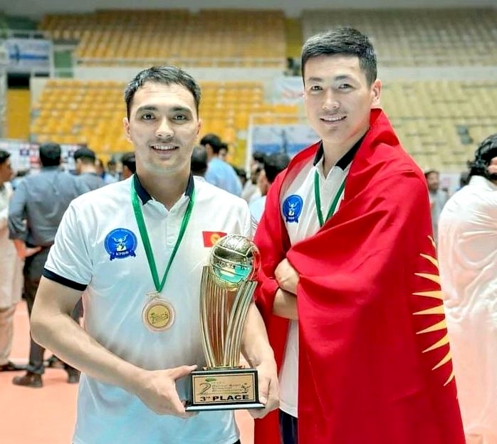 Волейболисты Кыргызстана завоевали бронзу Лиги Наций в Пакистане