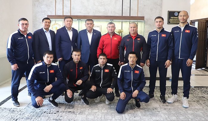 Боксеры Кыргызстана будут биться за лицензии на Олимпиаду