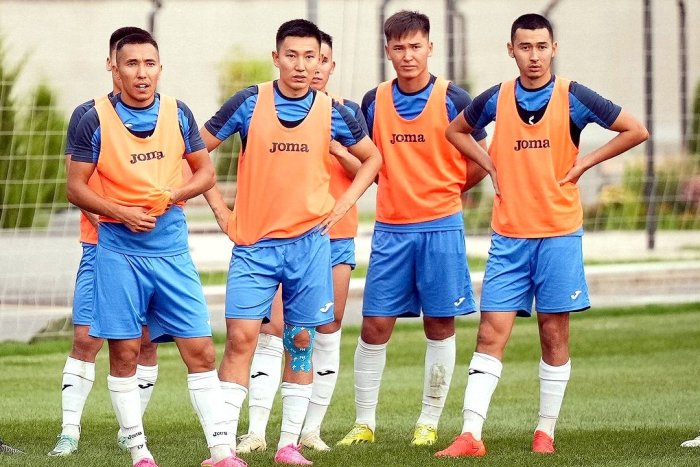 Сборная Кыргызстана по футболу проводит УТС в Джалал-Абаде