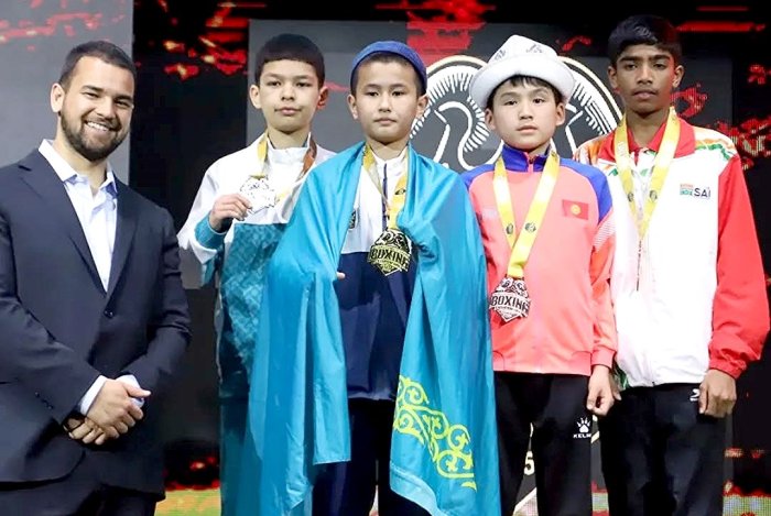 Юные боксеры из Кыргызстана завоевали медали на чемпионате Азии