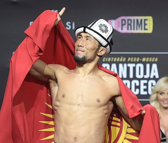 Мыктыбек Оролбай уулу проведет бой на турнире UFC в Баку