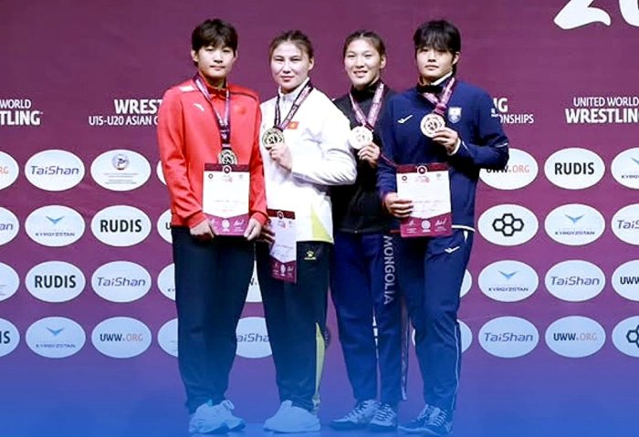 Чемпионат Азии по борьбе (U-20) в Бишкеке: четыре медали от девушек!