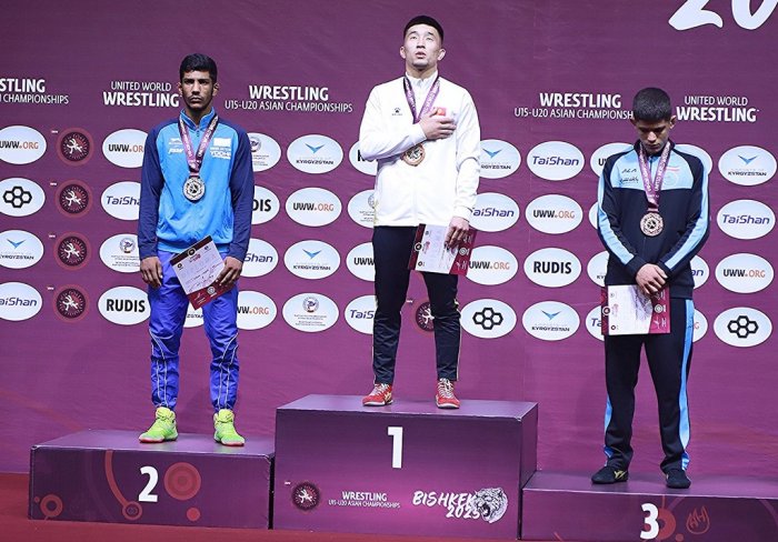 Чемпионат Азии по борьбе (U-20) в Бишкеке: у кыргызстанцев - 16 медалей!