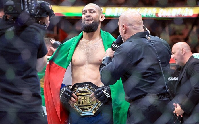 Чимаев победил Дю Плесси и стал чемпионом UFC в среднем весе (все результаты)