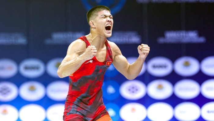 Чемпионат мира по борьбе (U-20): Адилет Акылбеков завоевал серебро
