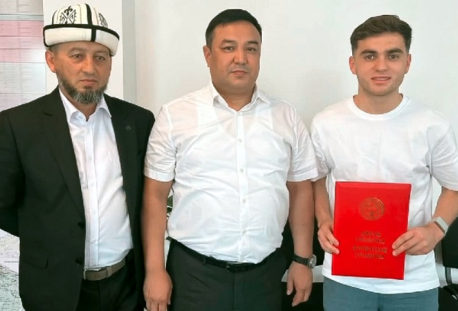 Почетная грамота для Алимардона Шукурова