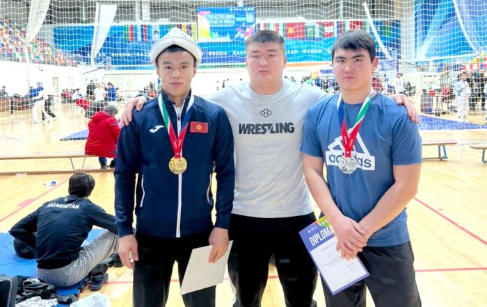 Кыргызстанцы завоевали медали чемпионата мира по борьбе на поясах в Казани