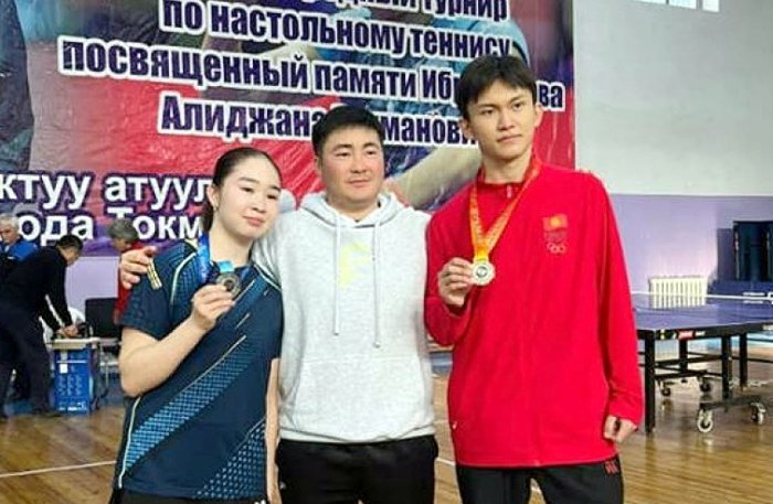 В Токмоке прошел турнир по настольному теннису