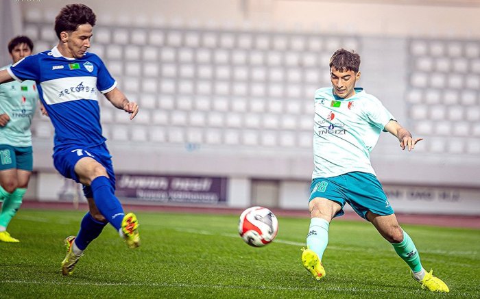 Чемпионат Туркменистана: «Аркадаг» уходит в отрыв