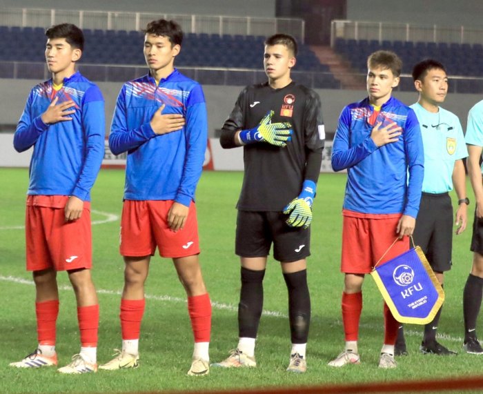 Сборная Кыргызстана (U-17) по  футболу сыграла вничью с Австралией на турнире в Китае